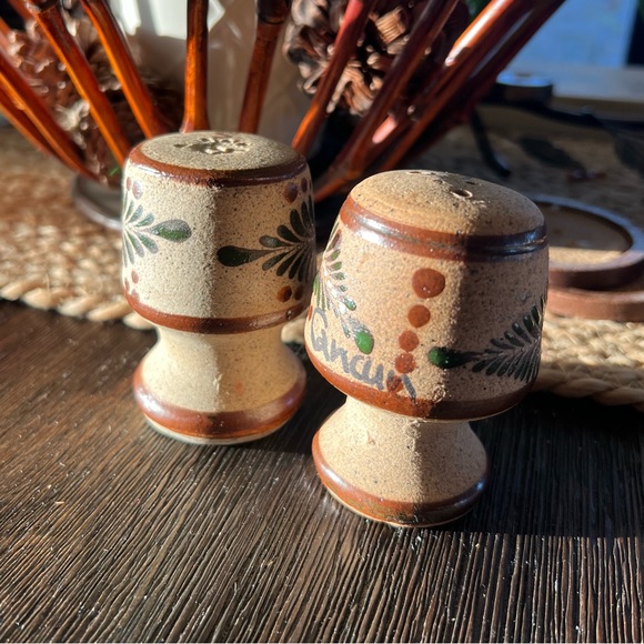 ONE OF A KIND Handmade Cancun Mexico Clay Salt & Pepper Shakers - Picture 6 of 7